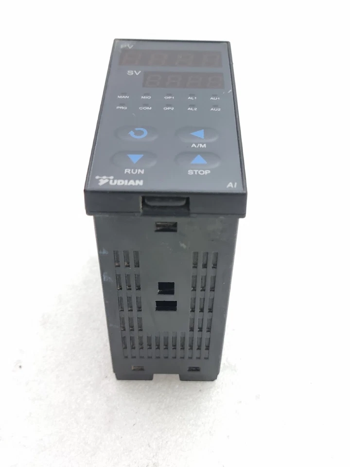Used Working Yudian AI-526 Pid Temperature Controller 100-240Vac Free Ship